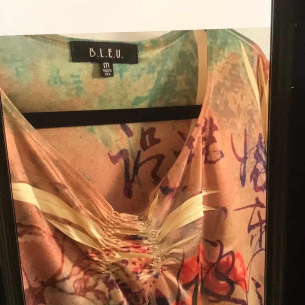B.L.E.U. LADIES MEDIUM BLOUSE - Picture 3 of 3